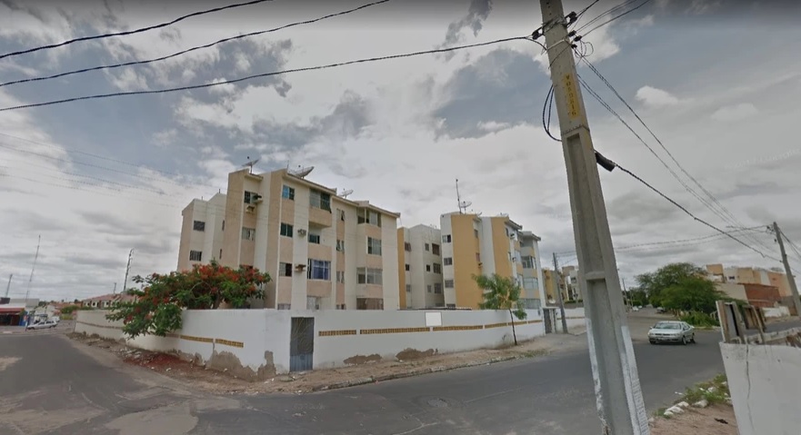 Fachada da rua Camilo de Sá